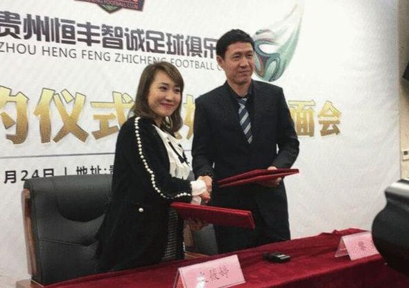 美女张开腿让男人桶爽