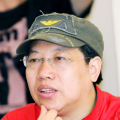 浴缸自拍的恋人